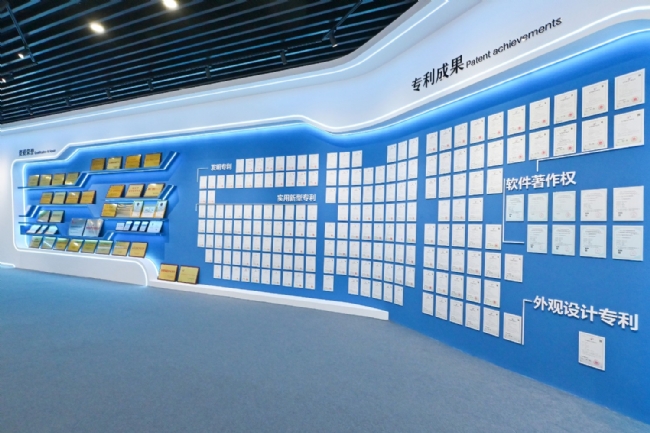 濰坊市委統(tǒng)戰(zhàn)部分管日常工作的副部長李全吉一行到博陽機械參觀調(diào)研